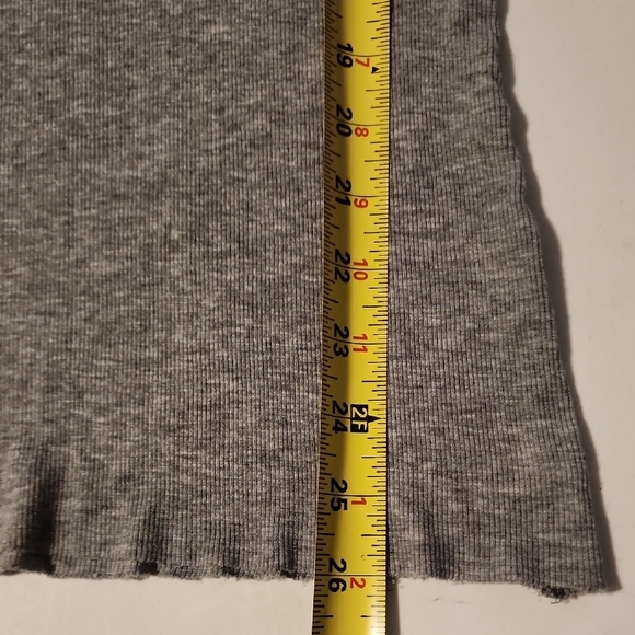 BCBGMaxAzria Gray Cut Out Sleeveless Tank Top - Picture 4 of 6